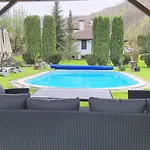 Villa бели вит
