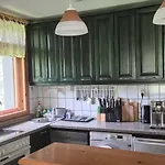 бели вит Villa